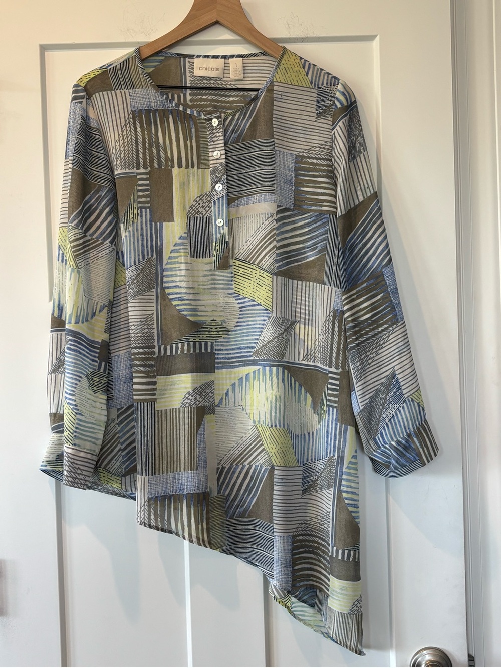 Chico's Asymmetrical Geometric Print Tunic Semi Sheer Roll Tab Sleeves 1 M